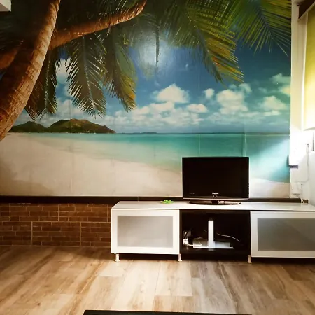 Precioso Apartamento 3 Habitaciones. Con Patio. Apartment *