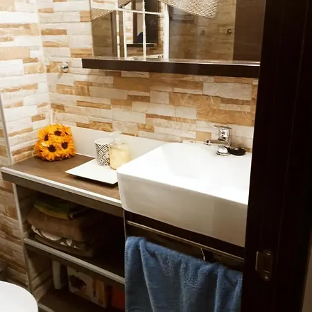 Precioso Apartamento 3 Habitaciones. Con Patio. Apartment *