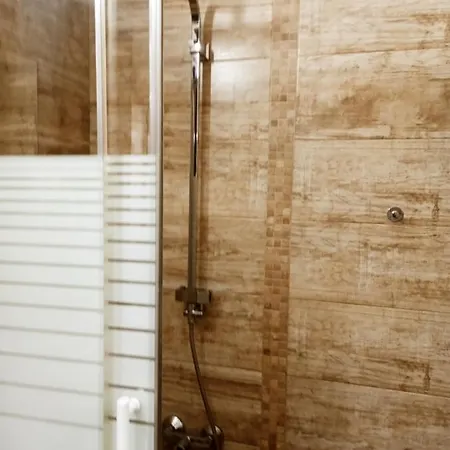Daire Precioso Apartamento 3 Habitaciones. Con Patio.